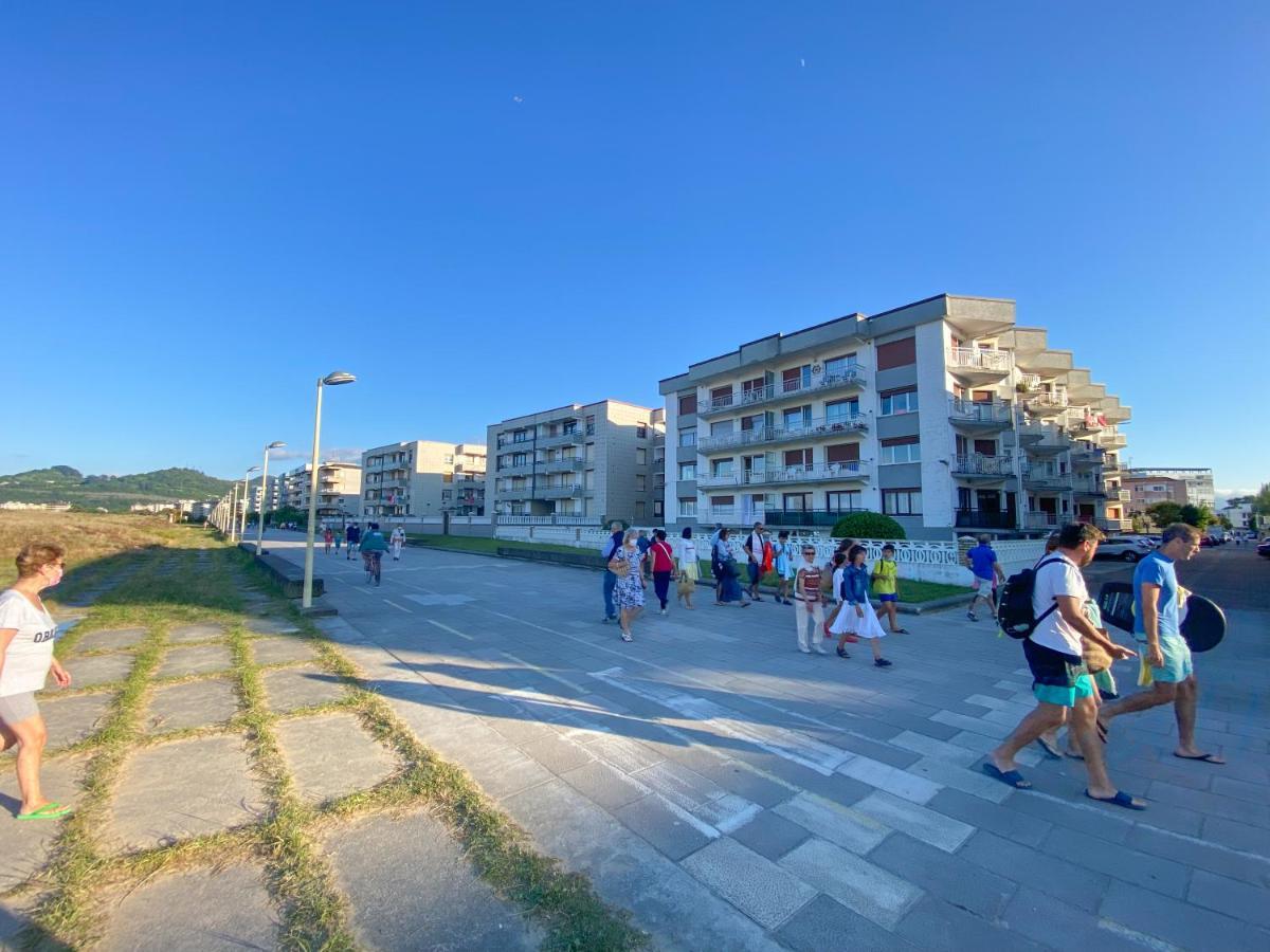 Piso Primera Linea De Playa 拉雷多 外观 照片